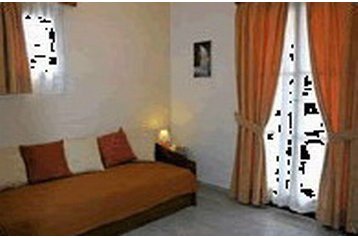 Хотел Mikri Vigla 5